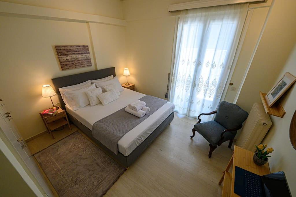 Anna'S Apartment Каламата Экстерьер фото