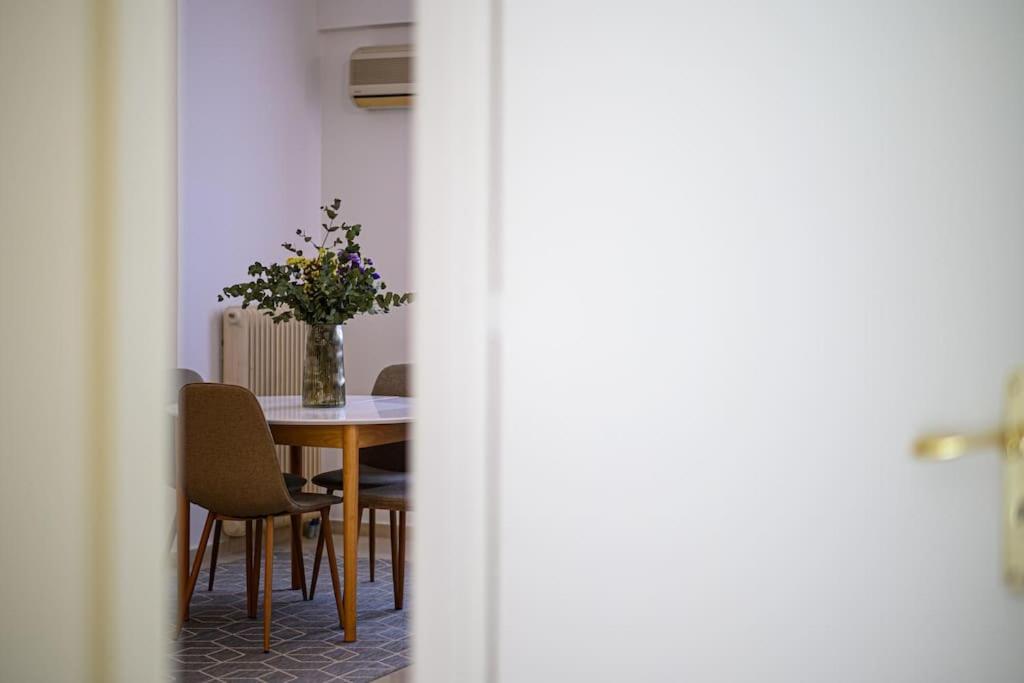 Anna'S Apartment Каламата Экстерьер фото