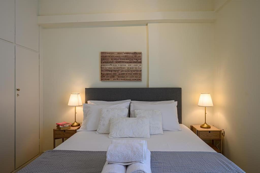 Anna'S Apartment Каламата Экстерьер фото