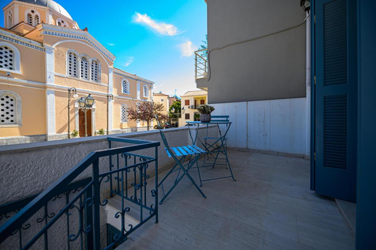 Anna'S Apartment Каламата Экстерьер фото