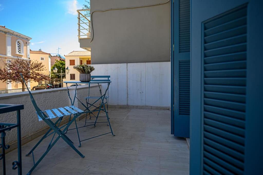 Anna'S Apartment Каламата Экстерьер фото