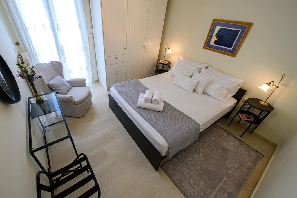 Anna'S Apartment Каламата Экстерьер фото