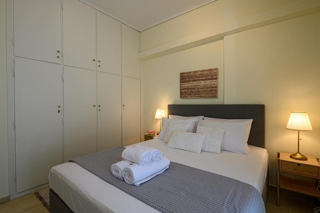 Anna'S Apartment Каламата Экстерьер фото