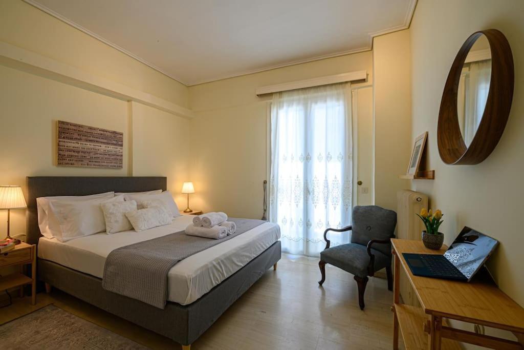 Anna'S Apartment Каламата Экстерьер фото