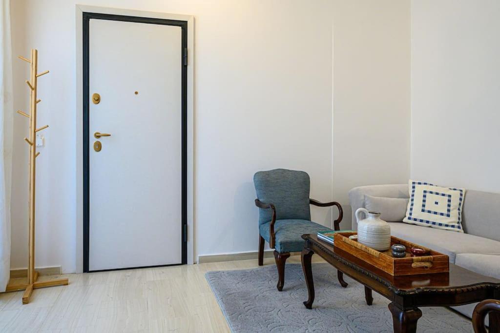 Anna'S Apartment Каламата Экстерьер фото