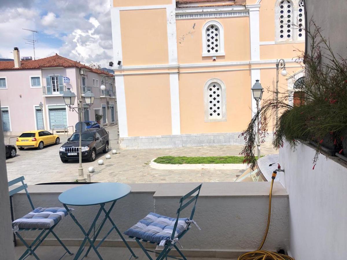 Anna'S Apartment Каламата Экстерьер фото
